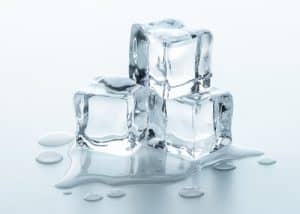 ice cubes chip teeth