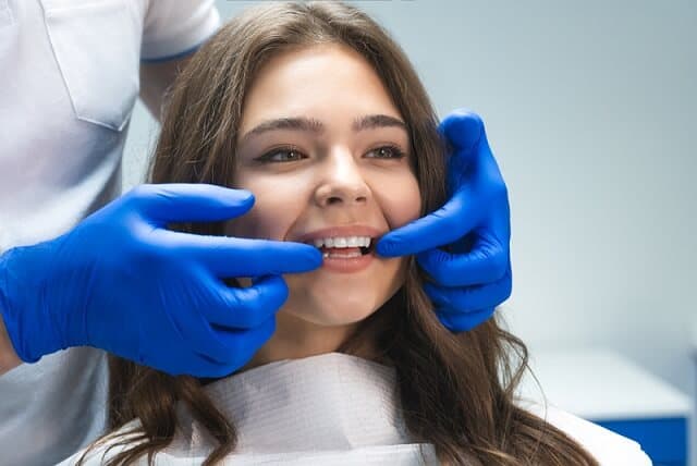 Dental Veneers vs. Crowns: Choosing The Best Option